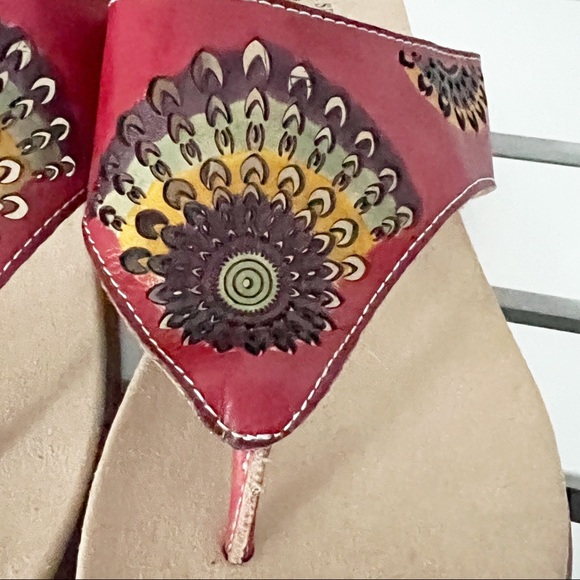 L’ARTISTE Mayura red‎ spring step SANDALS gorgeous design EUC size 40 or US 9 - Picture 8 of 10